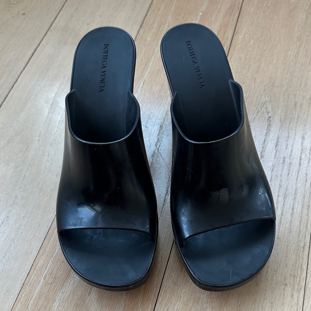 Bottega Veneta Black High-Heeled Rubber Mules 41 - Picture 3 of 8
